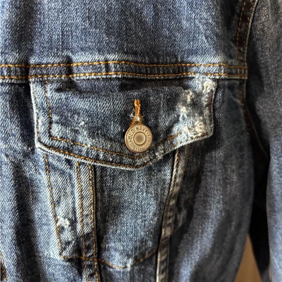Old Navy Blue Denim Jean Jacket - Picture 4 of 9